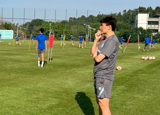 亚洲福利视频一区二区